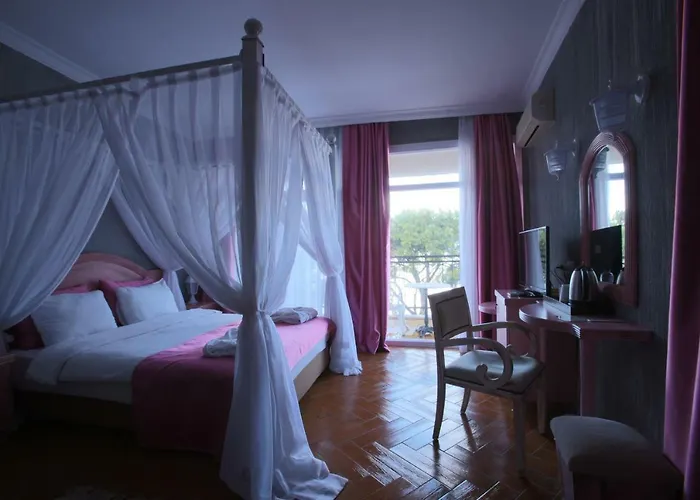 Etap Altinel Cam Hotel Ayvalı